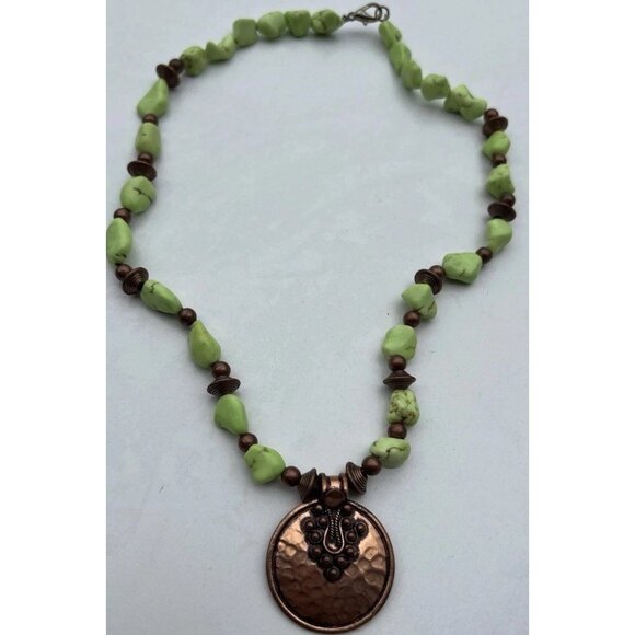 Vintage Chunky Natural Lime Green With Nickel Turquoise Boho Necklace Size 21” - Picture 14 of 15